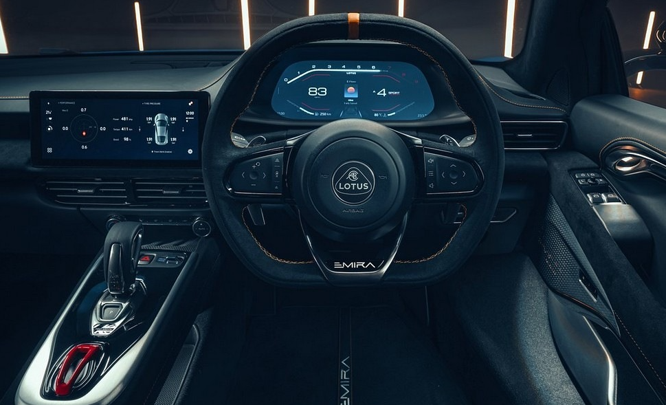 로터스에미라 내부 2